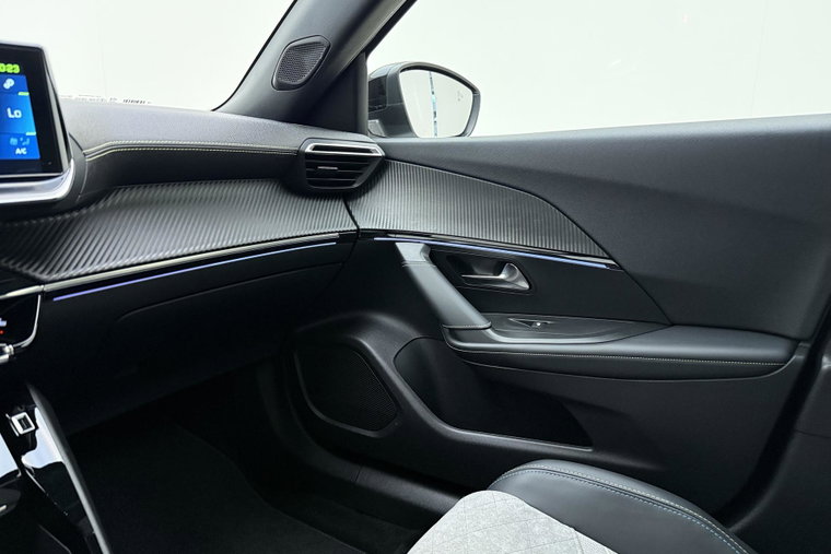 Vehicle Image 35