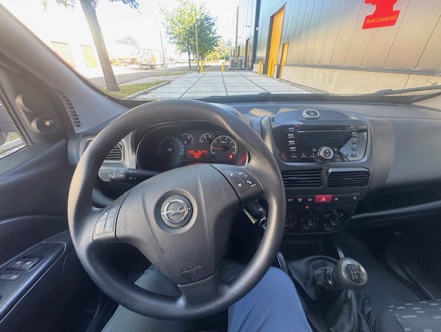 Vehicle Image 14