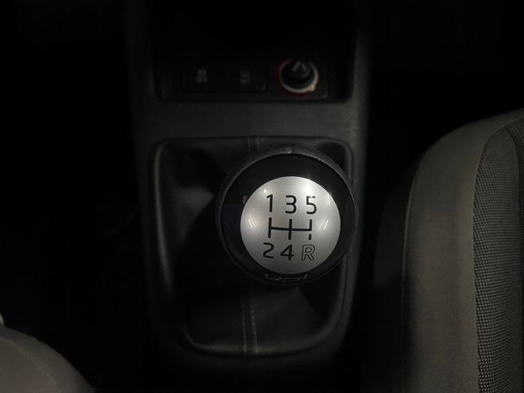 Vehicle Image 29