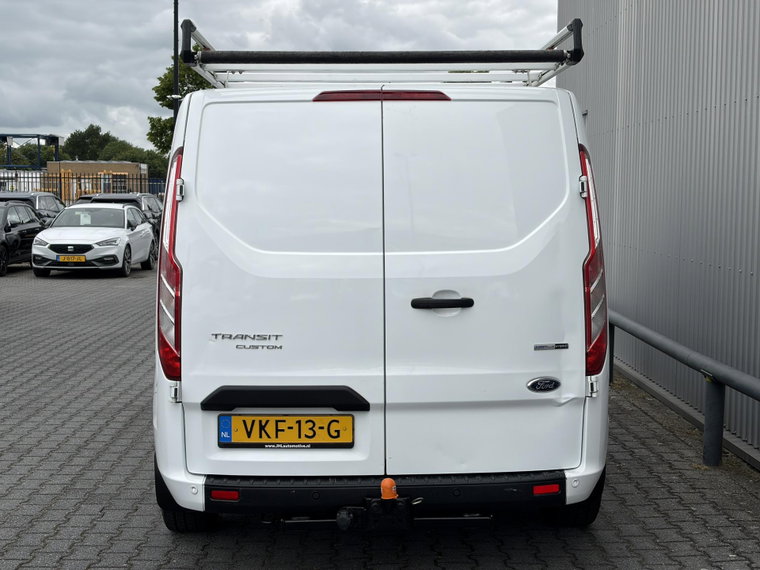 Vehicle Image 24