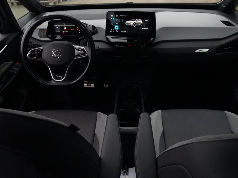 Vehicle Image 35