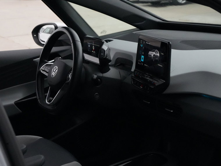 Vehicle Image 37