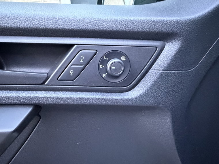 Vehicle Image 34