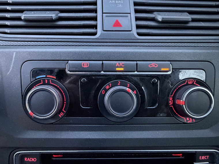 Vehicle Image 38