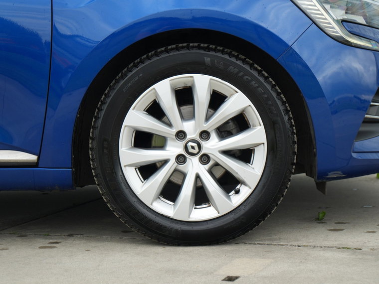 Vehicle Image 24