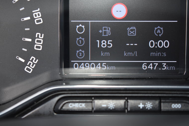 Vehicle Image 12