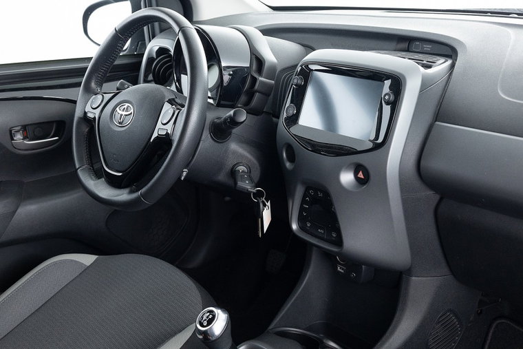 Vehicle Image 3
