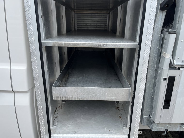 Vehicle Image 33