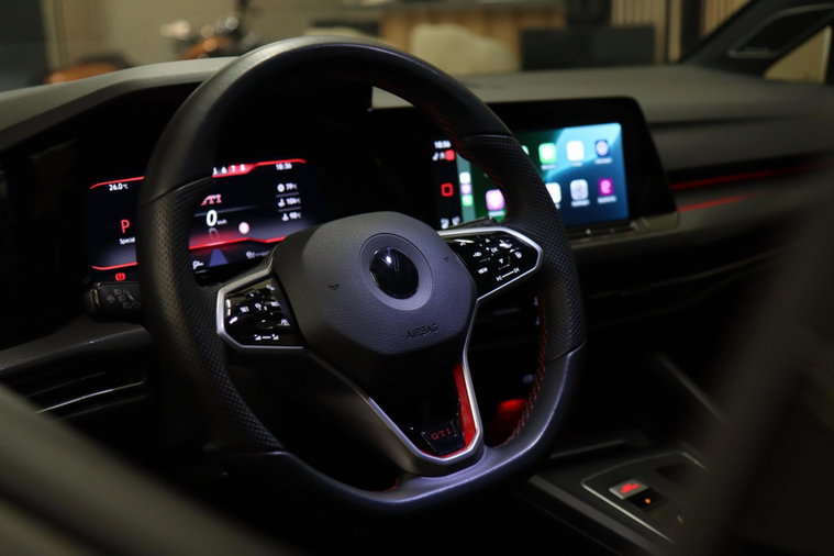 Vehicle Image 44