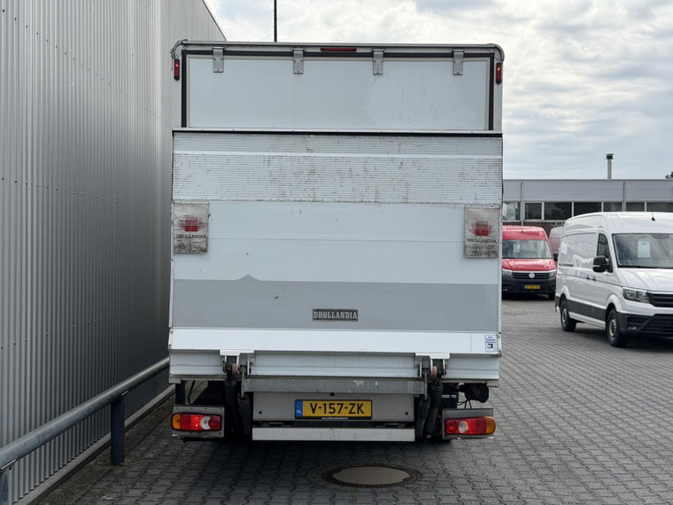 Vehicle Image 24