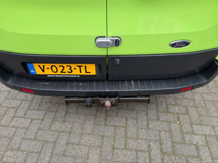Vehicle Image 25