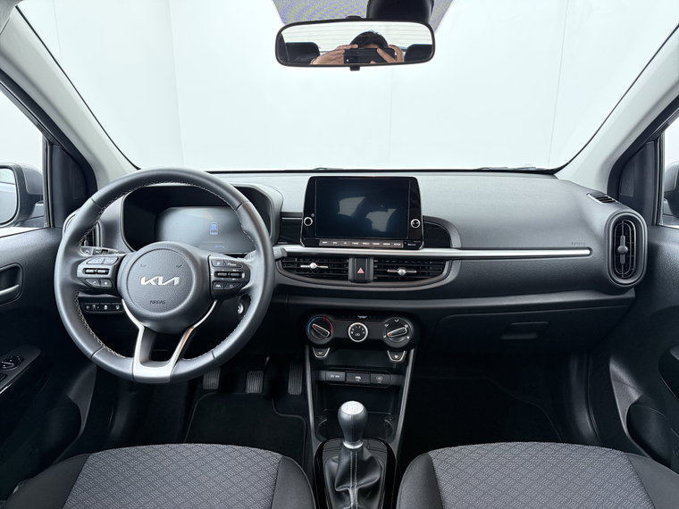 Vehicle Image 37