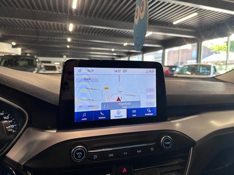 Vehicle Image 21