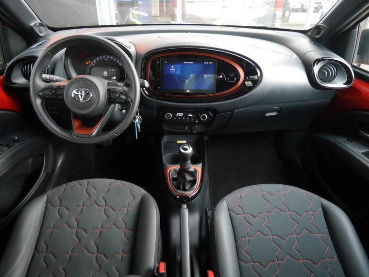Vehicle Image 3