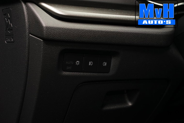 Vehicle Image 42