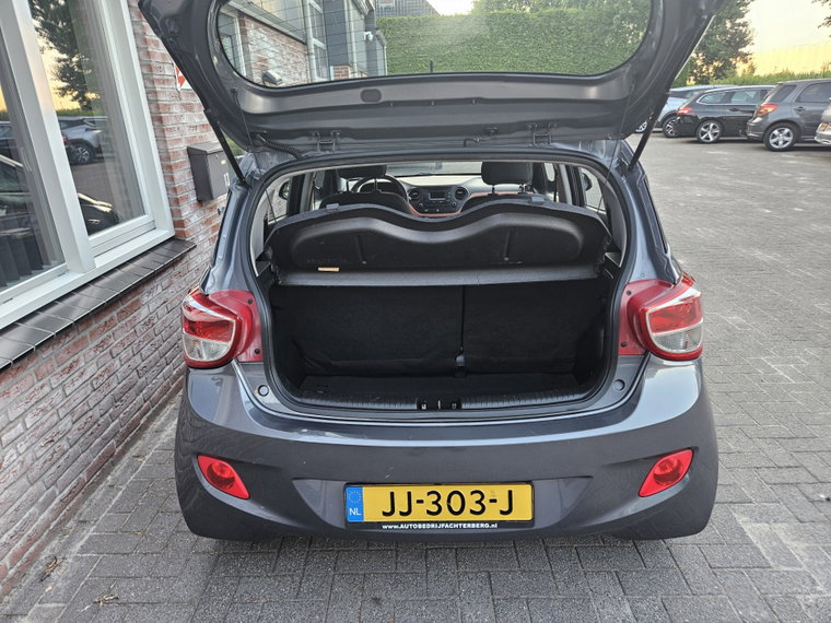 Vehicle Image 27