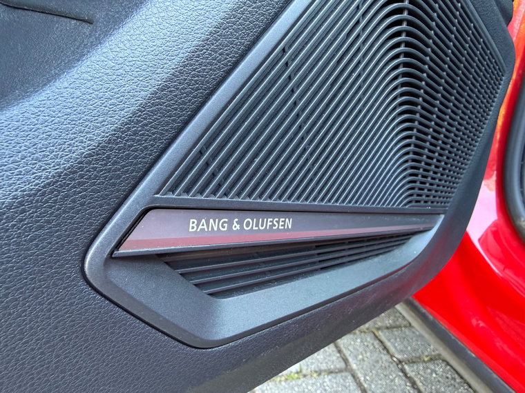Vehicle Image 24