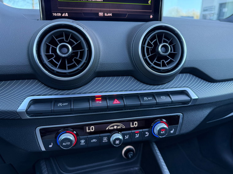 Vehicle Image 39