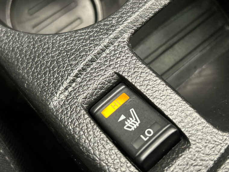 Vehicle Image 32