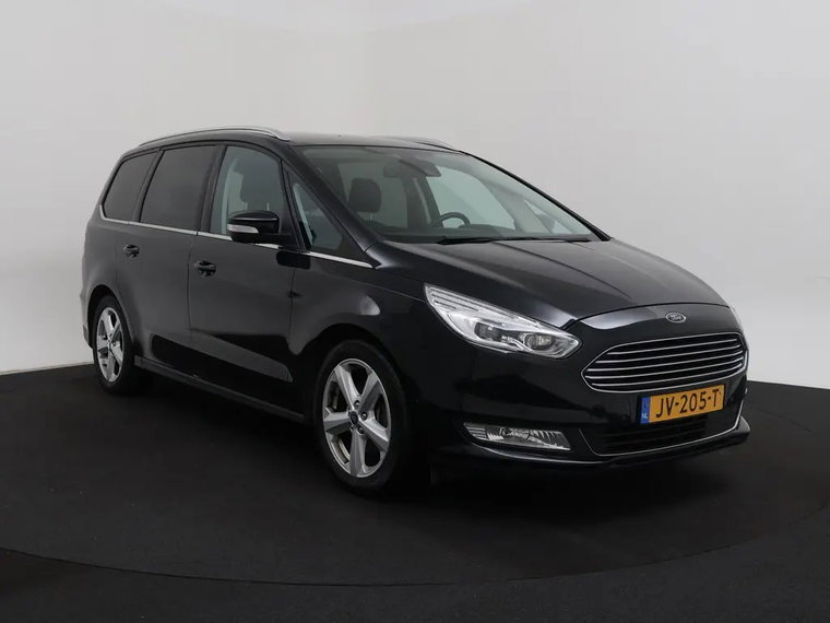 Vehicle Image 32
