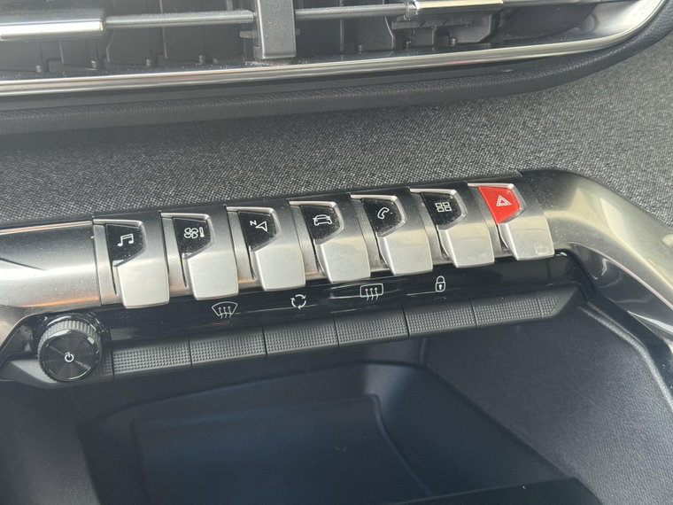 Vehicle Image 41