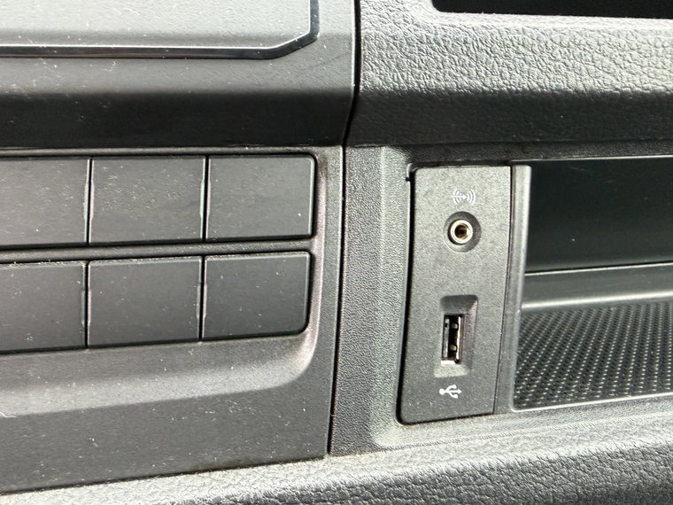 Vehicle Image 33