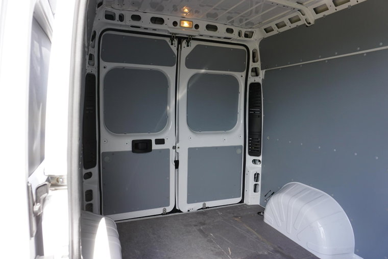 Vehicle Image 37