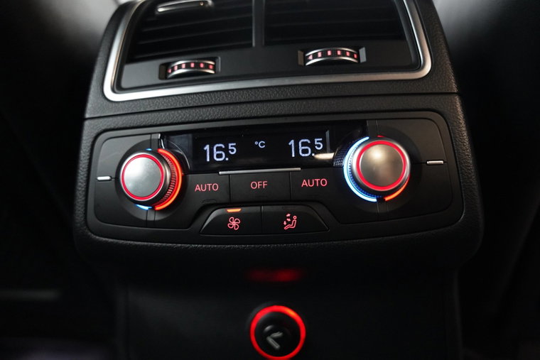 Vehicle Image 37