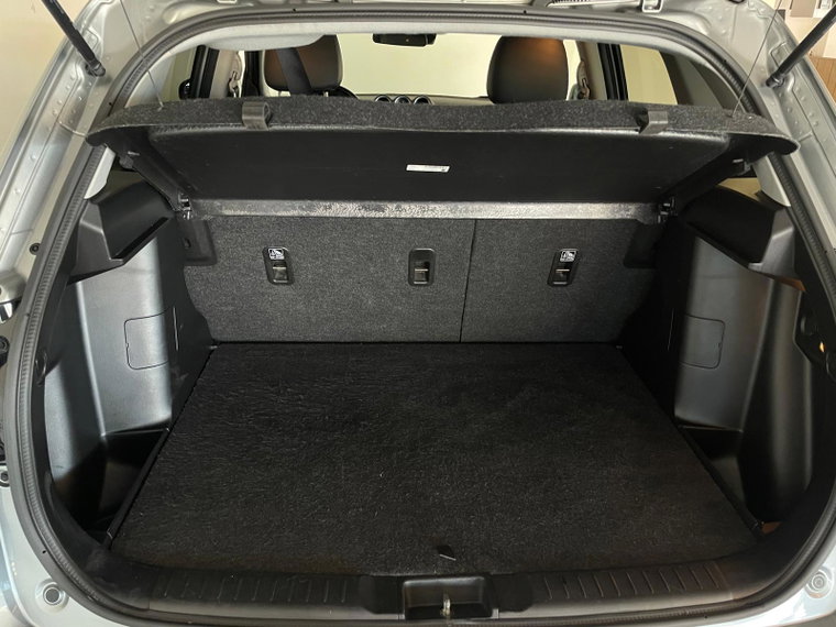 Vehicle Image 35