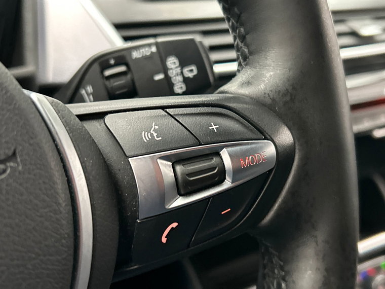 Vehicle Image 38
