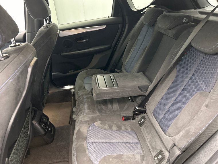 Vehicle Image 40
