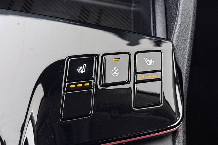 Vehicle Image 37