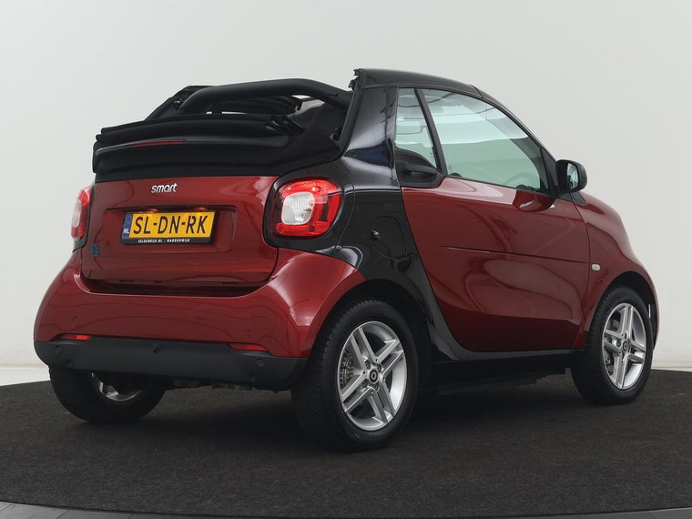 Vehicle Image 33