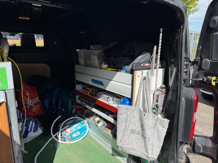 Vehicle Image 10