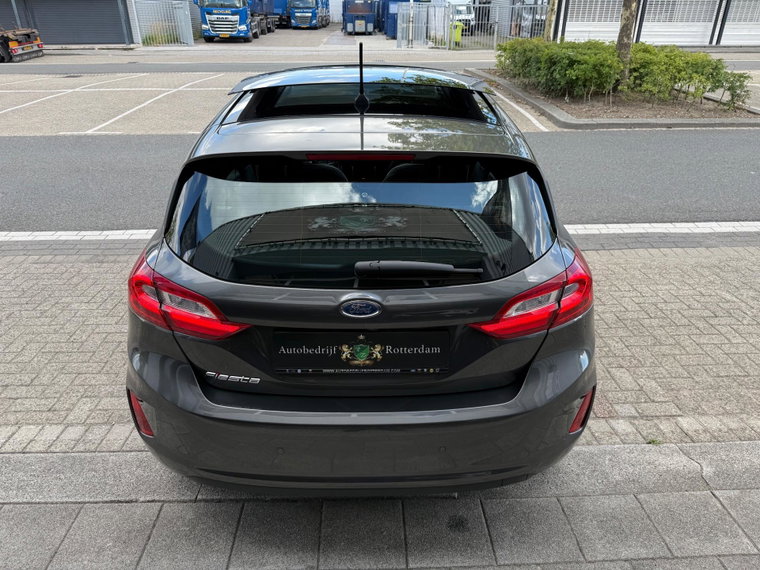 Vehicle Image 17