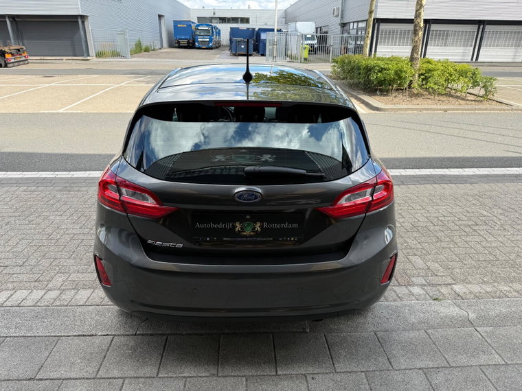 Vehicle Image 23