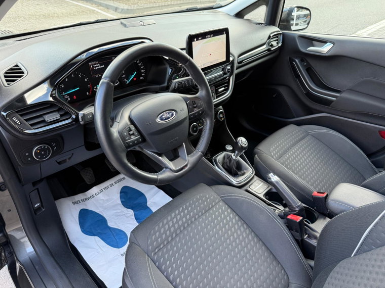 Vehicle Image 36