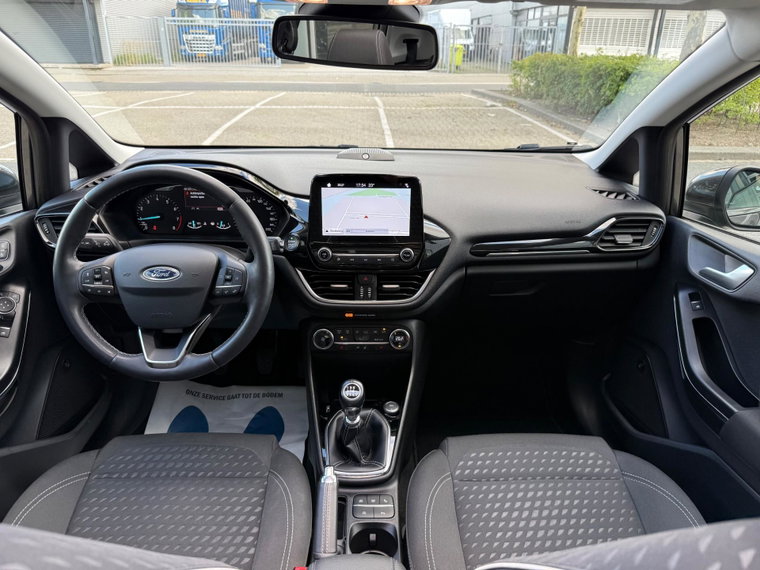 Vehicle Image 37