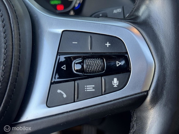 Vehicle Image 28