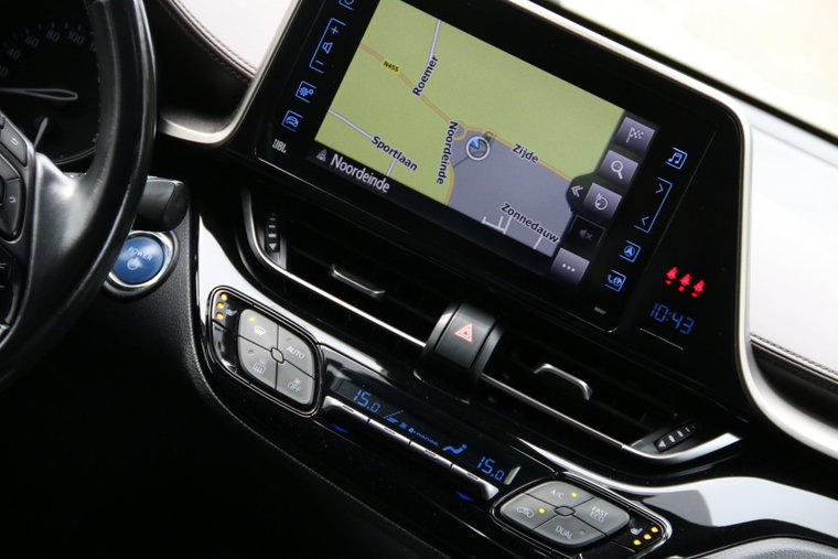 Vehicle Image 13