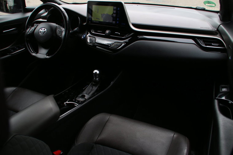 Vehicle Image 10