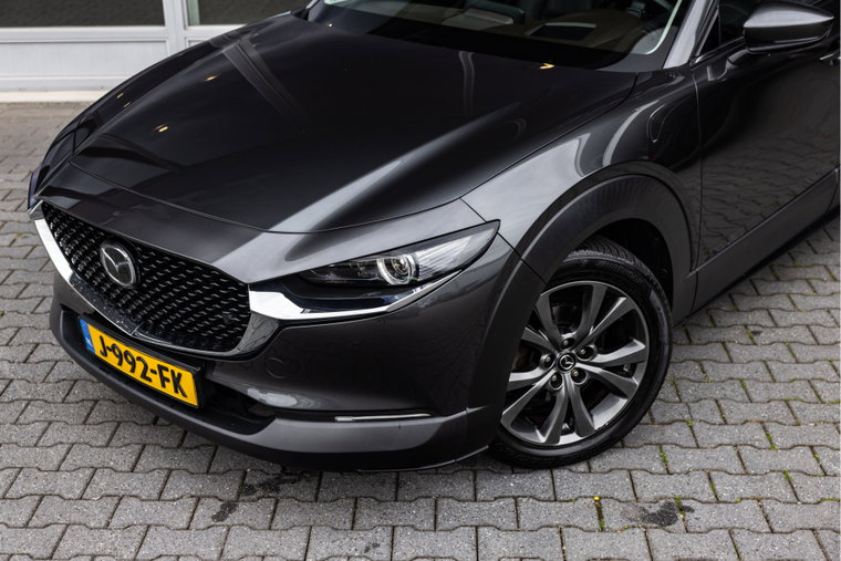 Vehicle Image 11