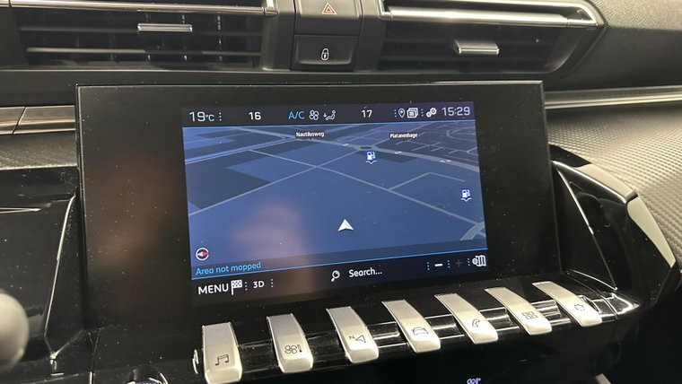Vehicle Image 38