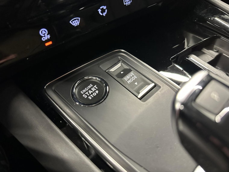 Vehicle Image 40