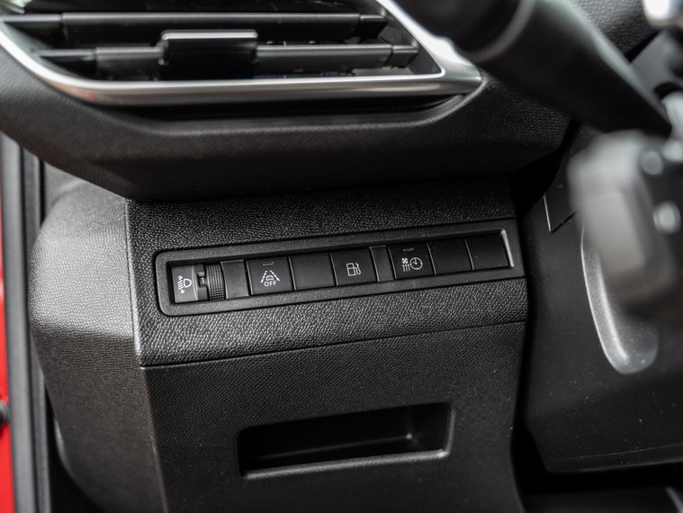 Vehicle Image 24