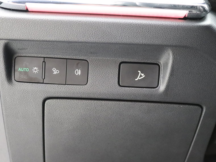 Vehicle Image 26