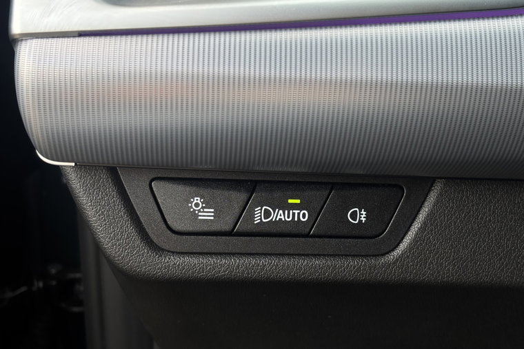 Vehicle Image 46