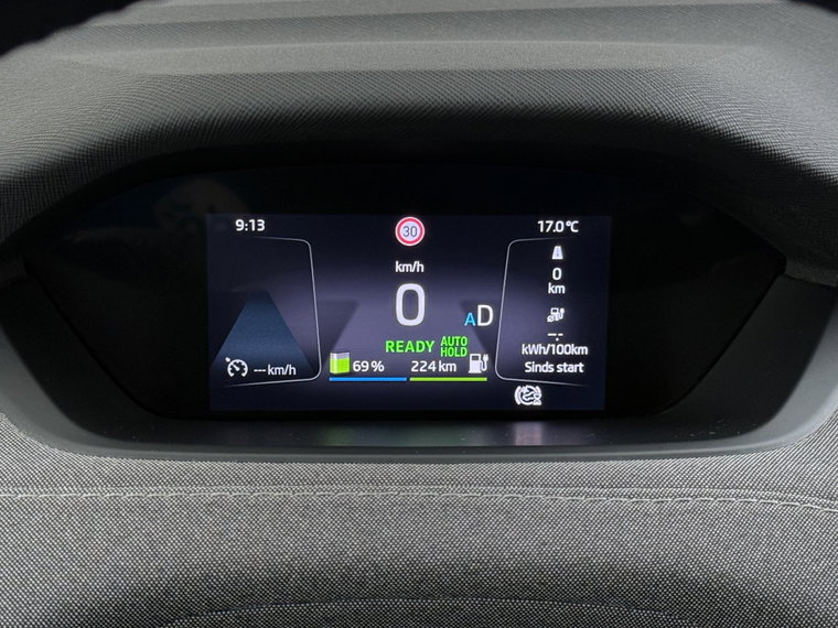 Vehicle Image 17