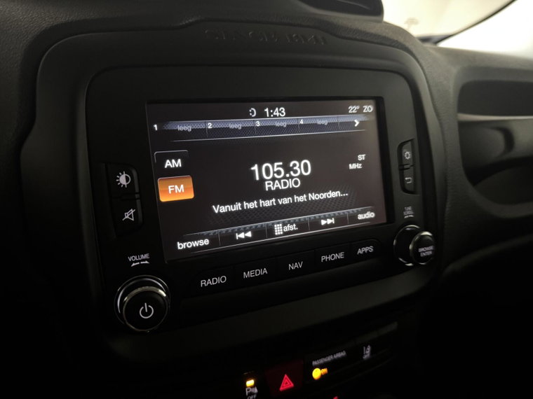 Vehicle Image 32