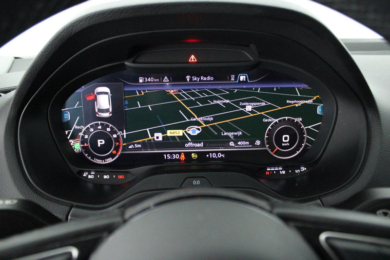 Vehicle Image 30